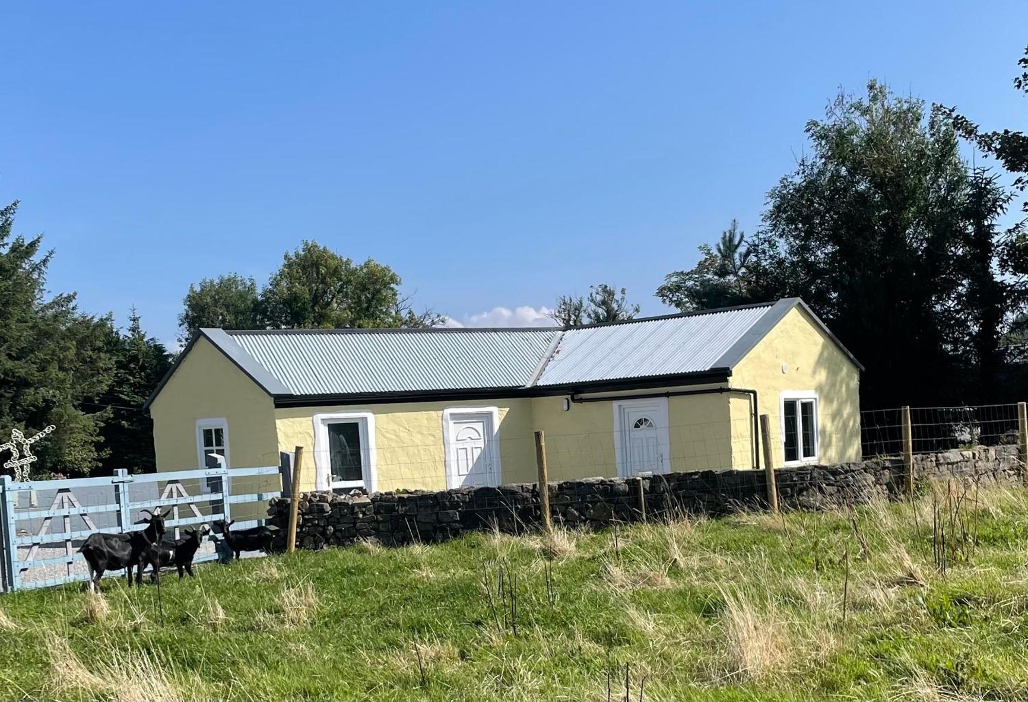 Mccaffertys Apartamento Dromahair Exterior foto